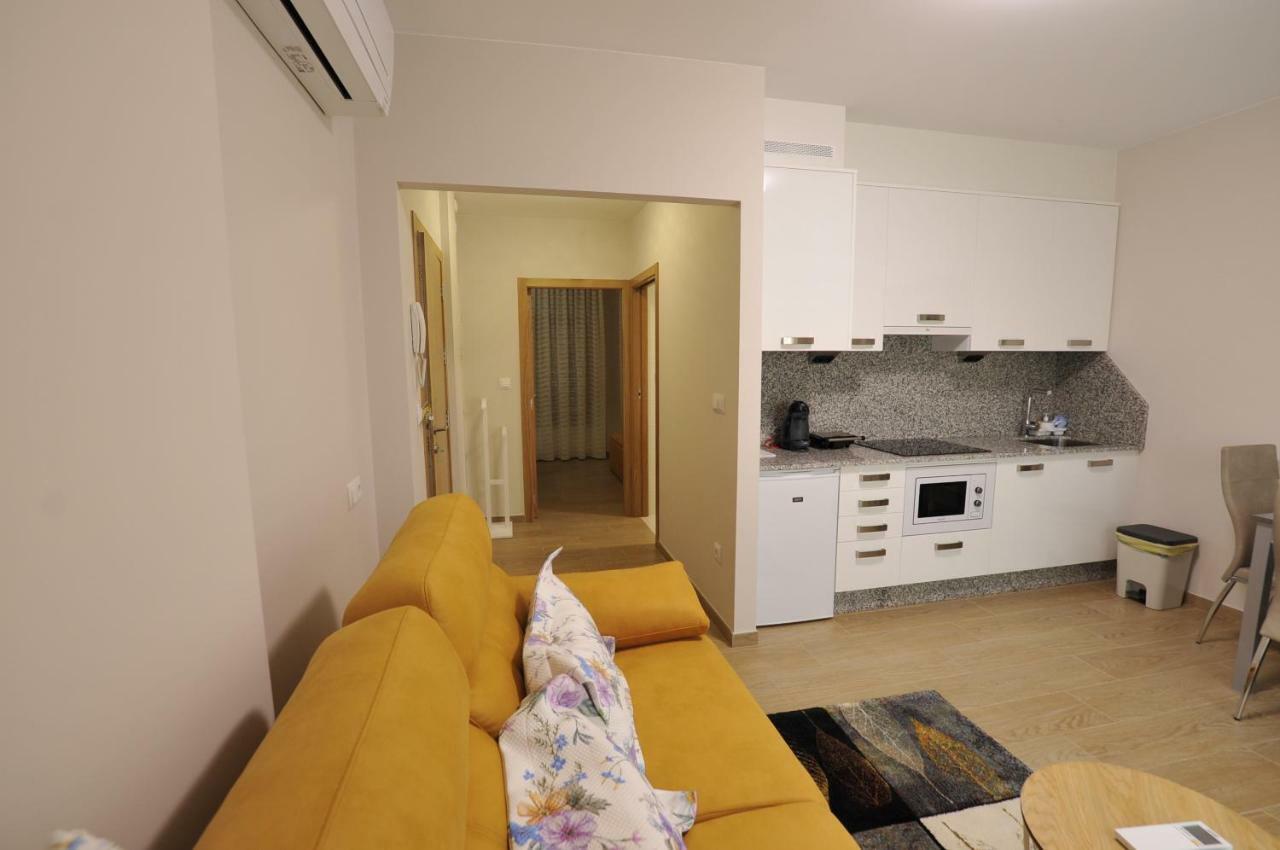 Apartamentos Playa Compostela 维拉加尔西亚·德·阿劳萨 外观 照片