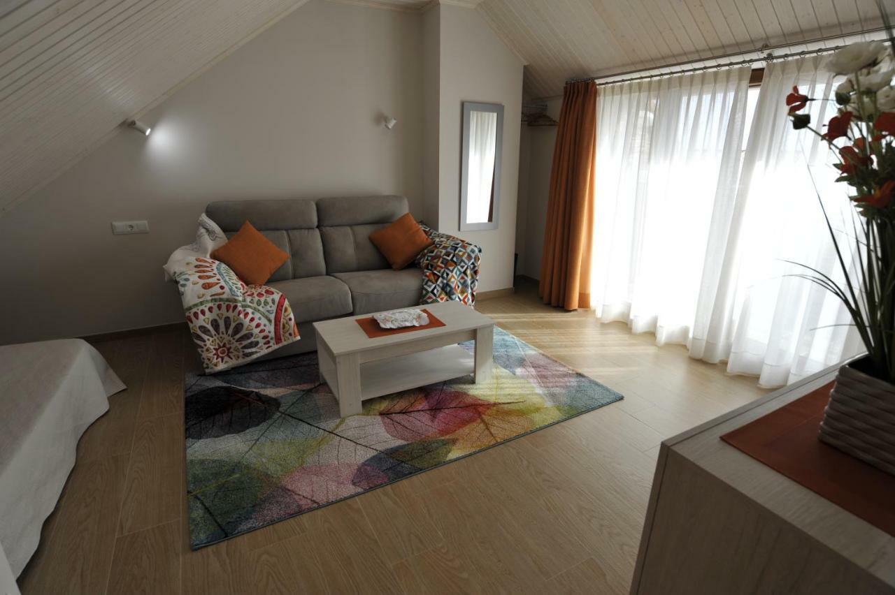 Apartamentos Playa Compostela 维拉加尔西亚·德·阿劳萨 外观 照片