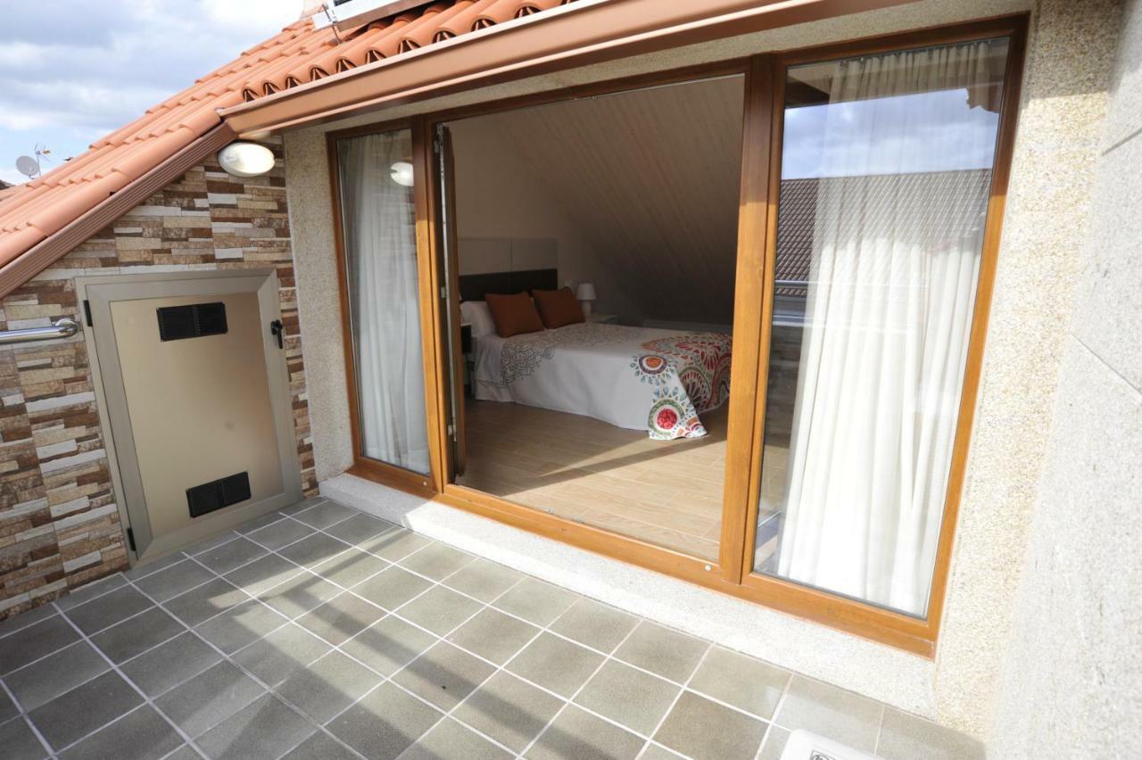 Apartamentos Playa Compostela 维拉加尔西亚·德·阿劳萨 外观 照片